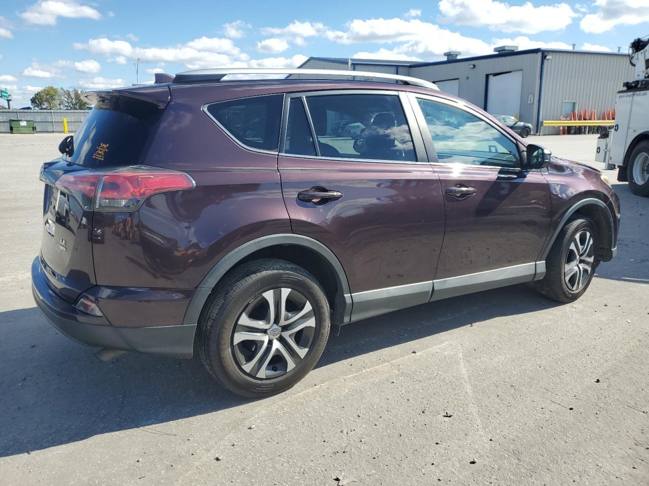 2016 Toyota Rav4 Le - Фото 3