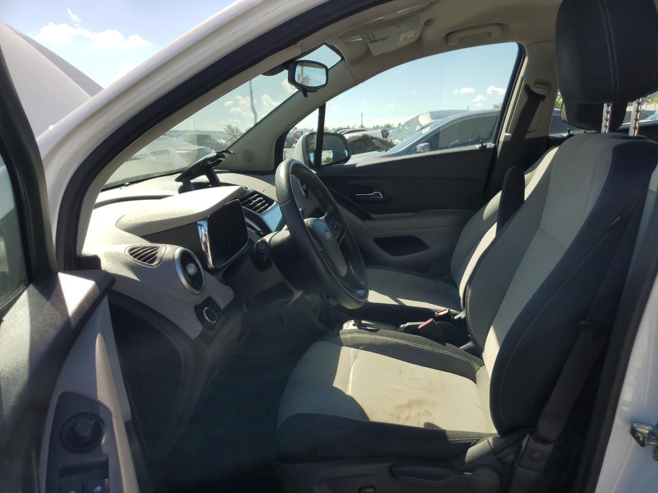 2015 Chevrolet Trax Ls - Image 7