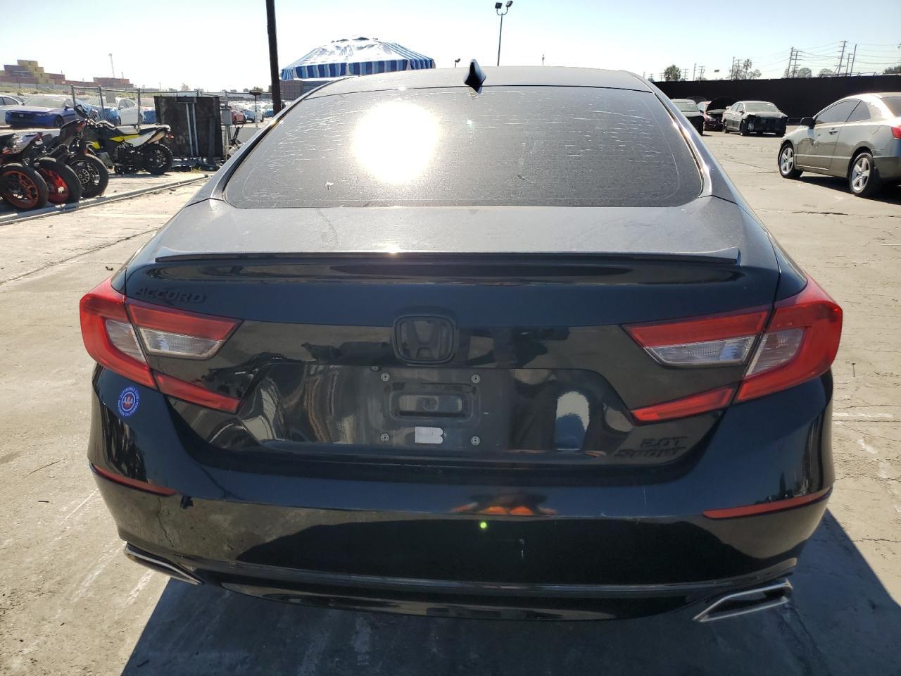 2018 Honda Accord Sport - Image 6