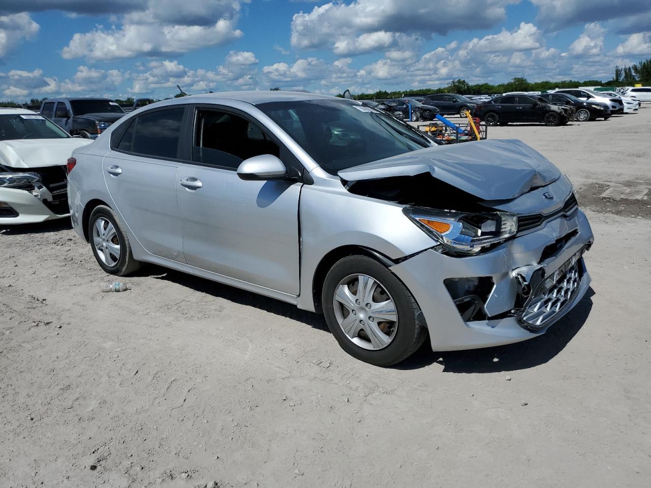 2020 Kia Rio Lx - Фото 4