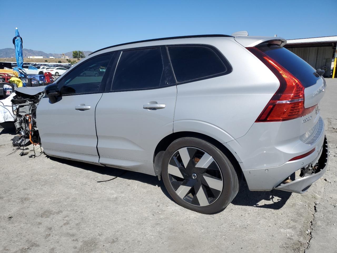 2024 Volvo Xc60 Plus - Фото 2