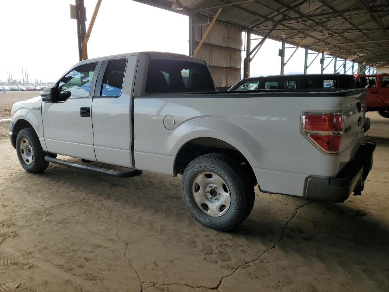 2014 Ford F150 Super Cab - Фото 2