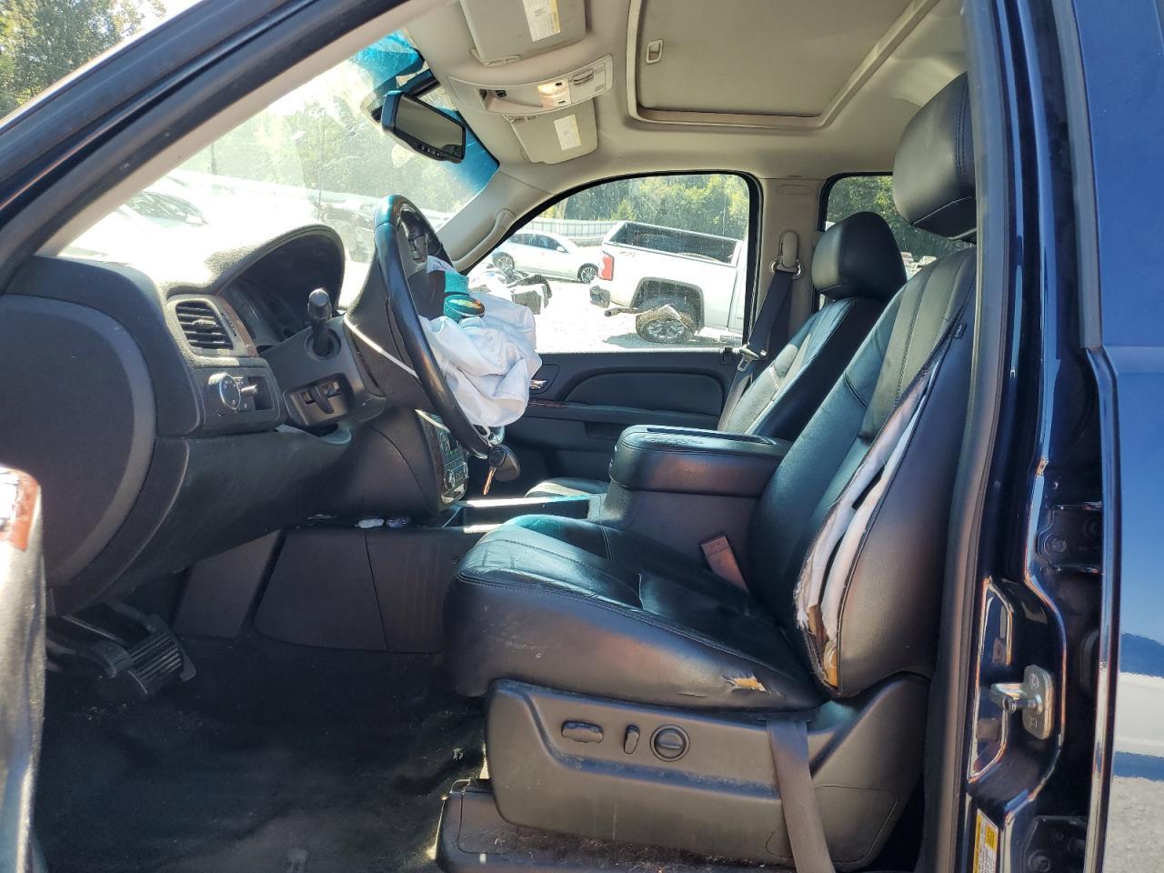 2011 Chevrolet Avalanche Lt - Image 7