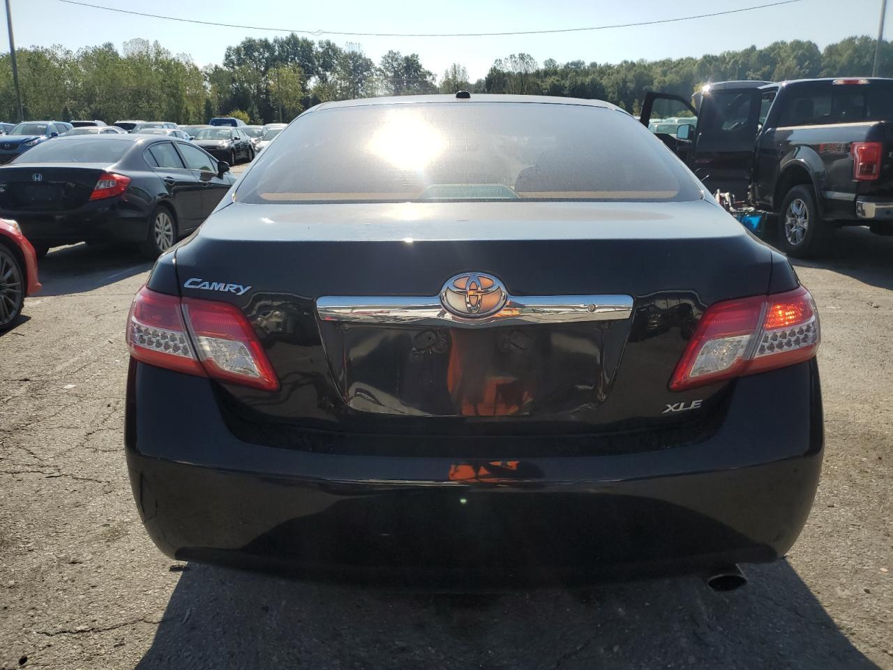 2011 Toyota Camry Base - Фото 6