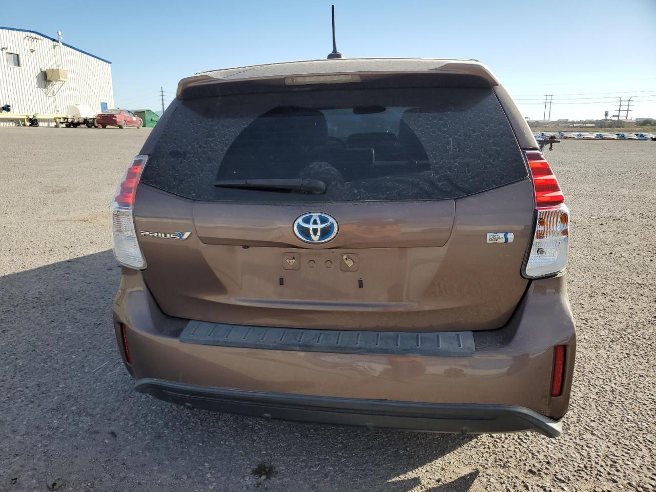 2016 Toyota Prius V - Image 6