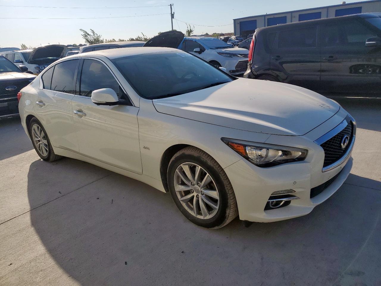 2016 Infiniti Q50 Base - Image 4