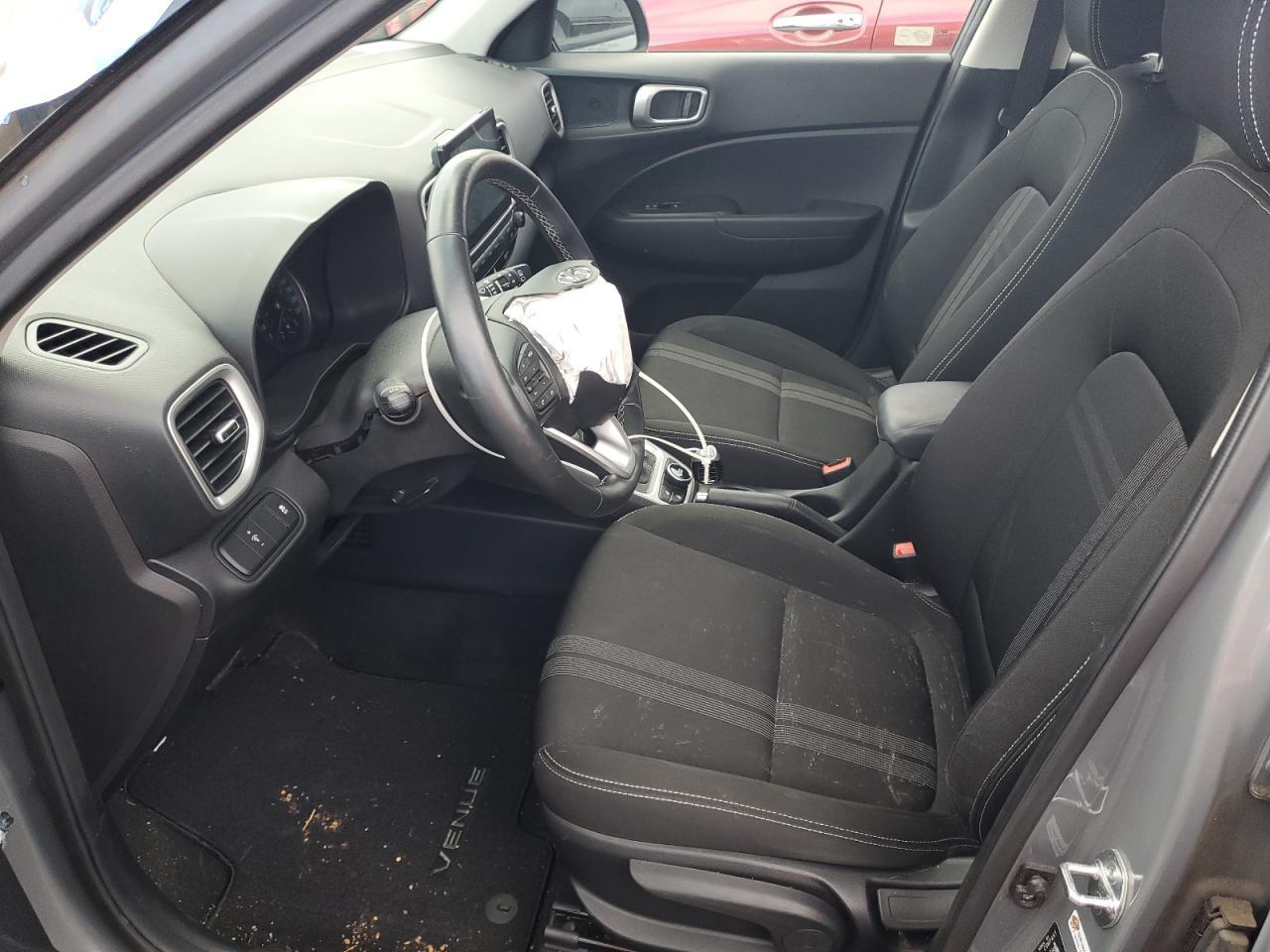 2021 Hyundai Venue Sel - Image 7