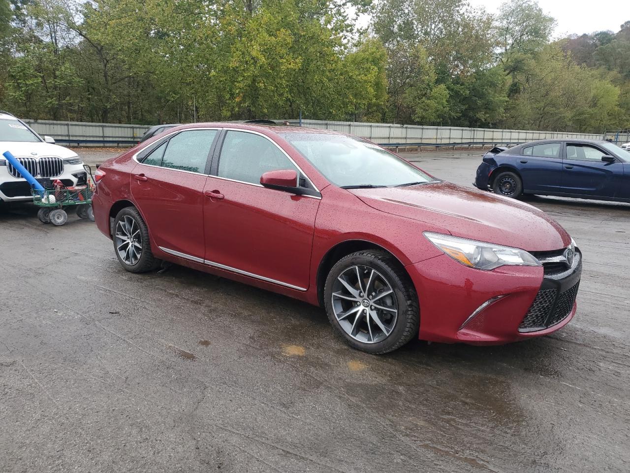2017 Toyota Camry Le - Image 4
