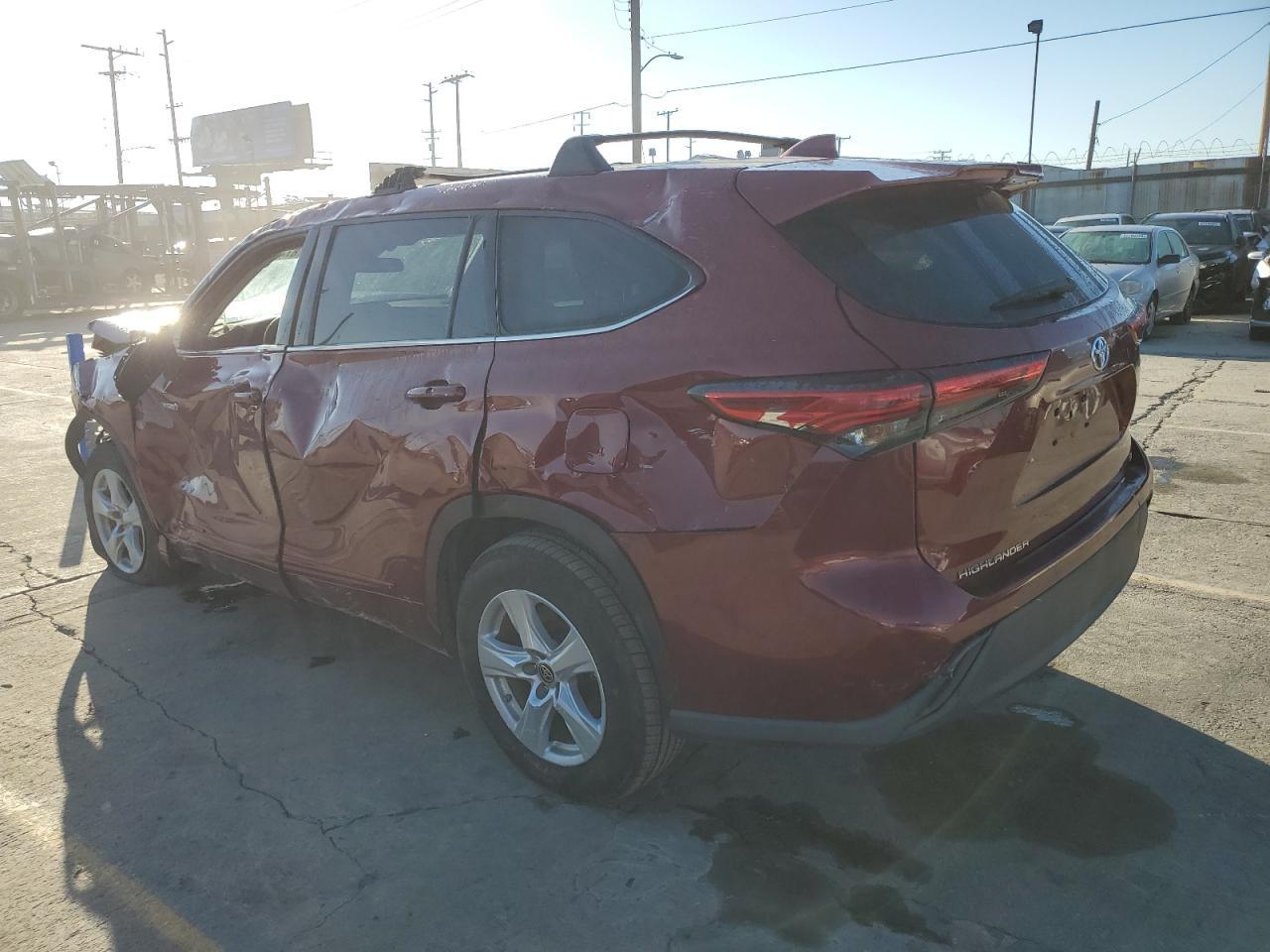 2021 Toyota Highlander Hybrid Le - Фото 2