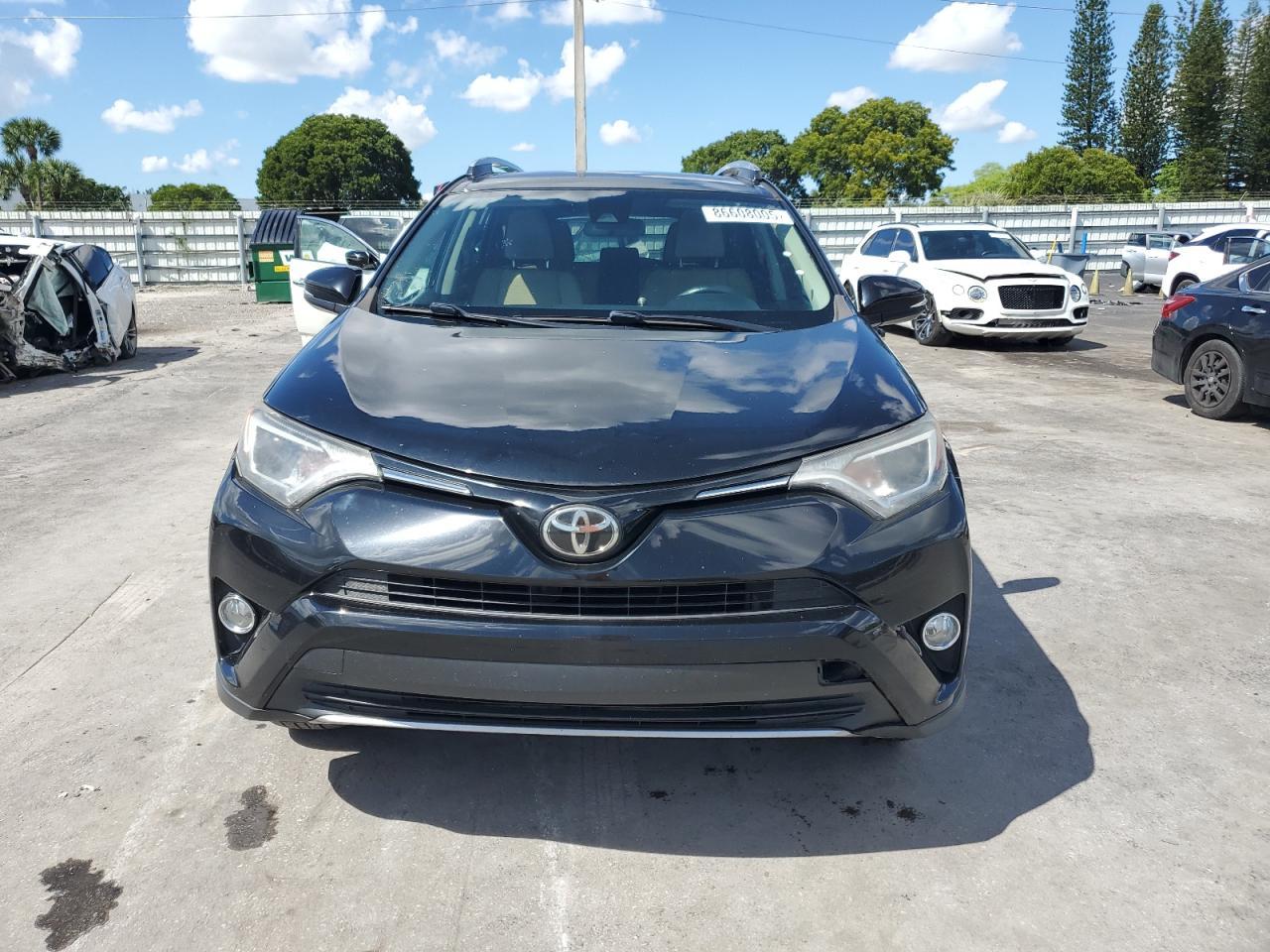 2018 Toyota Rav4 Adventure - Image 5