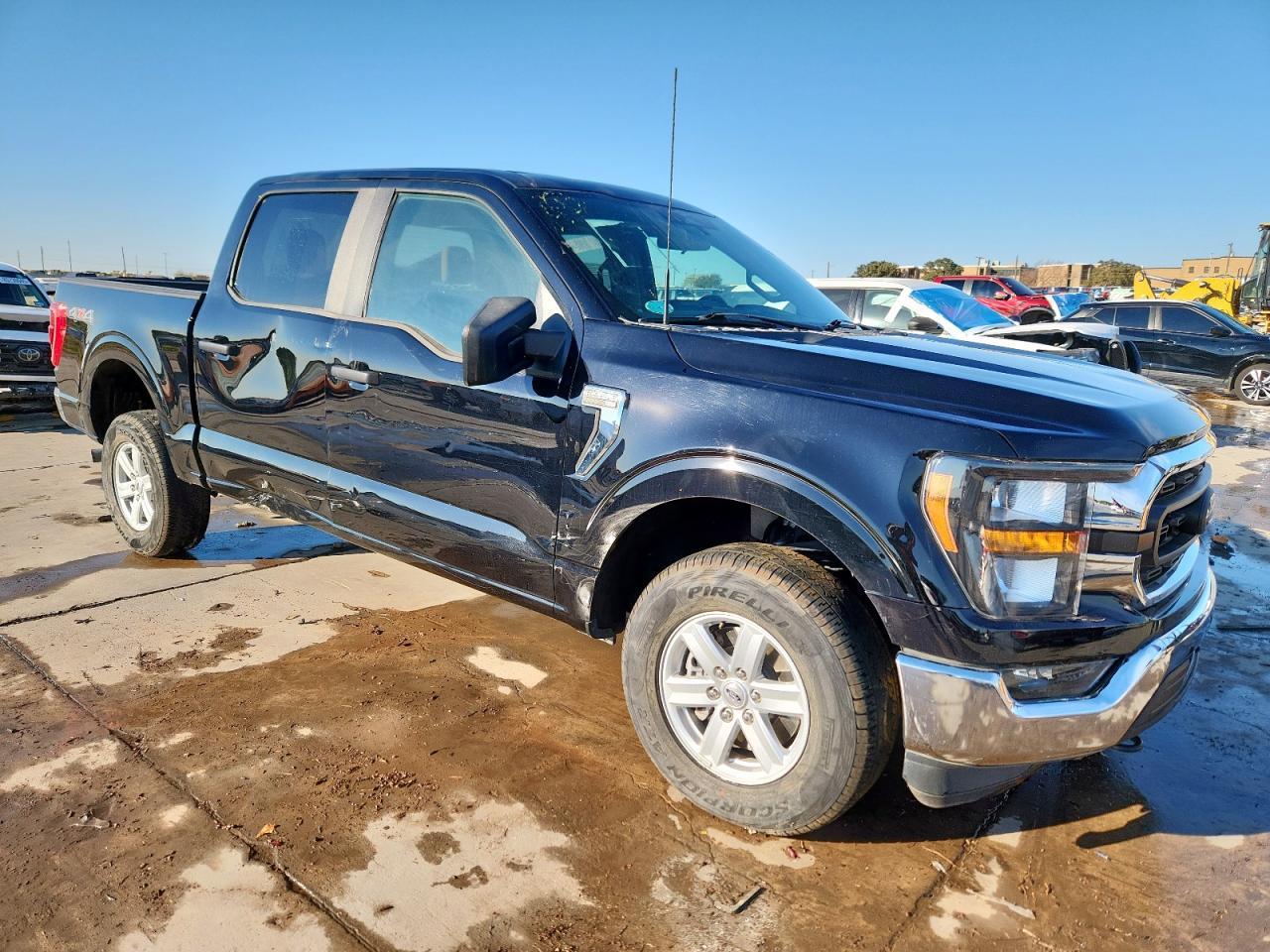 2023 Ford F150 Xlt - Фото 4