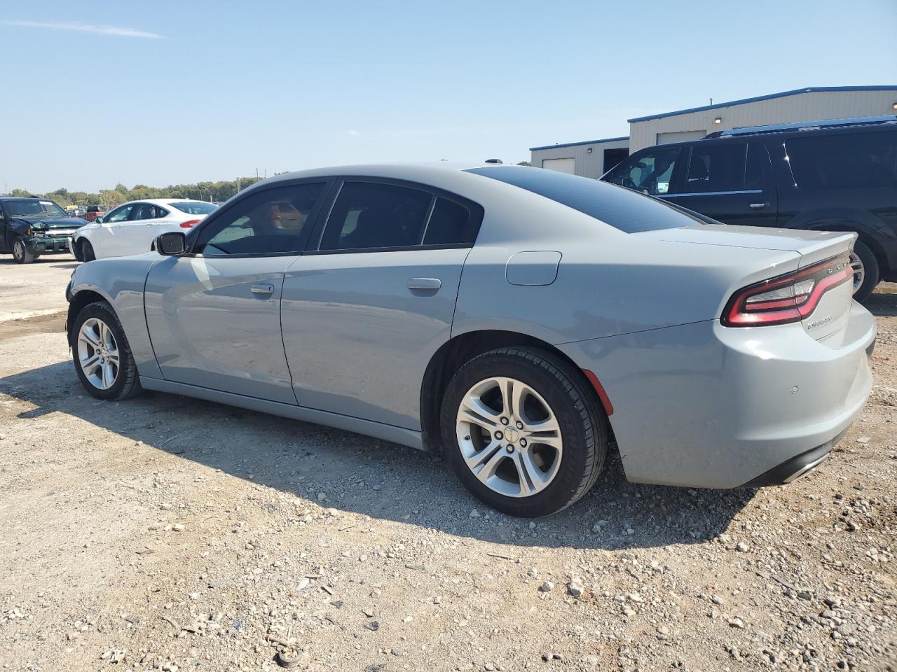 2022 Dodge Charger Sxt - Фото 2
