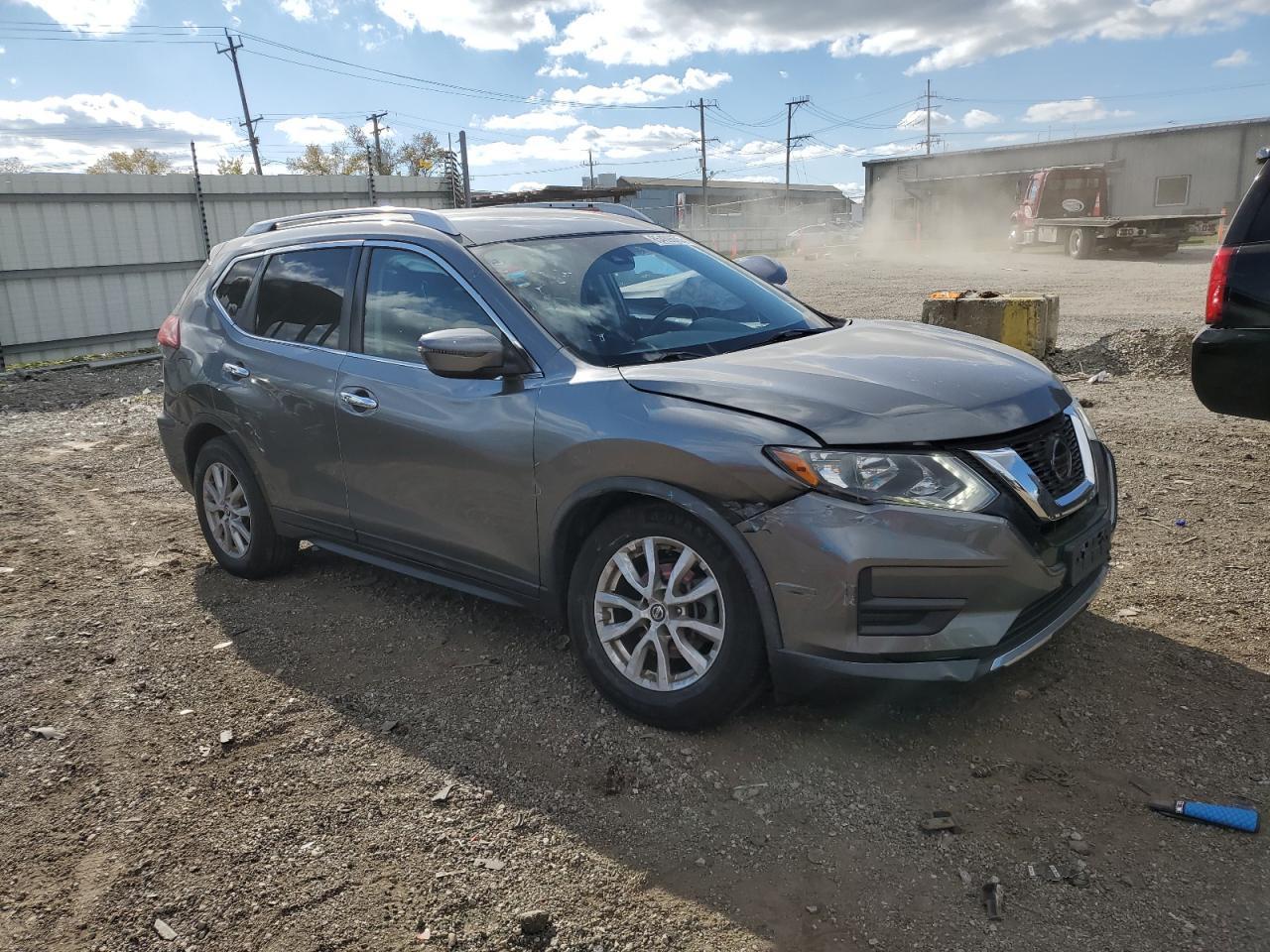 2020 Nissan Rogue S - Фото 4