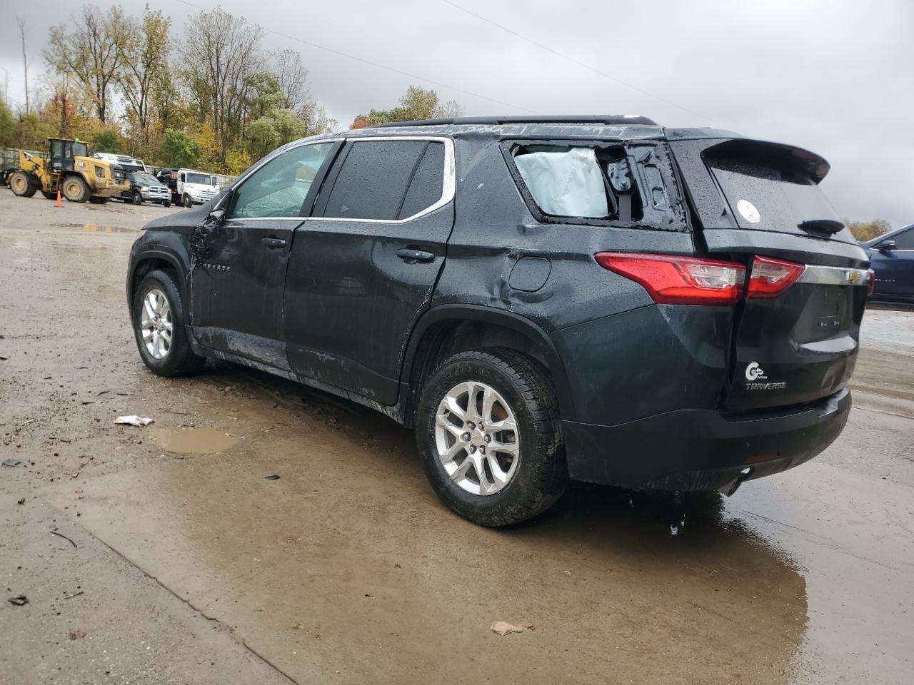 2021 Chevrolet Traverse Lt - Фото 2