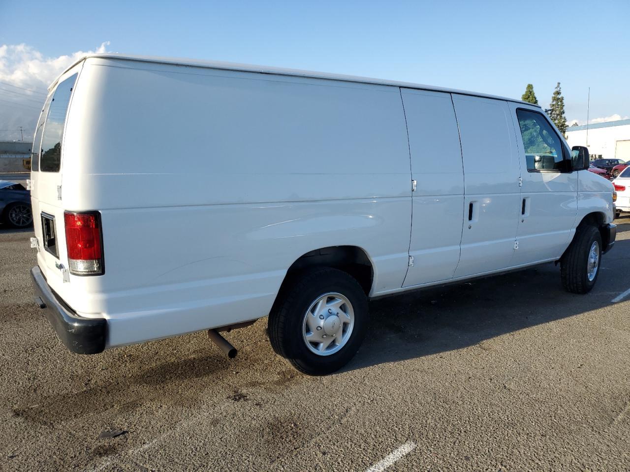 2012 Ford E250 Delivery Van - Фото 3