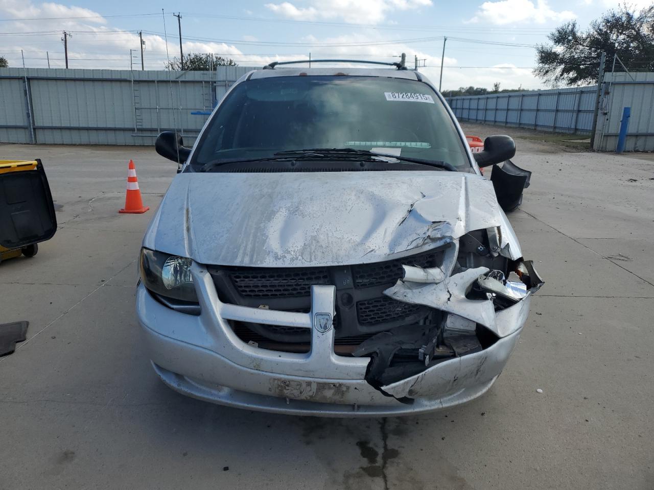 2004 Dodge Grand Caravan Se - Image 5