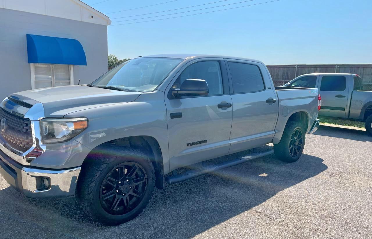 2019 Toyota Tundra Crewmax Sr5 - Image 2
