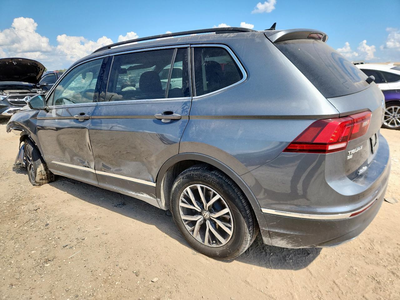 2020 Volkswagen Tiguan Se - Image 2