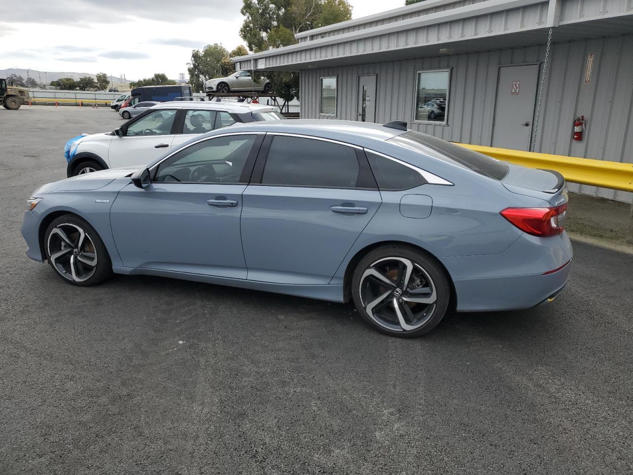 2022 Honda Accord Hybrid Sport - Image 2