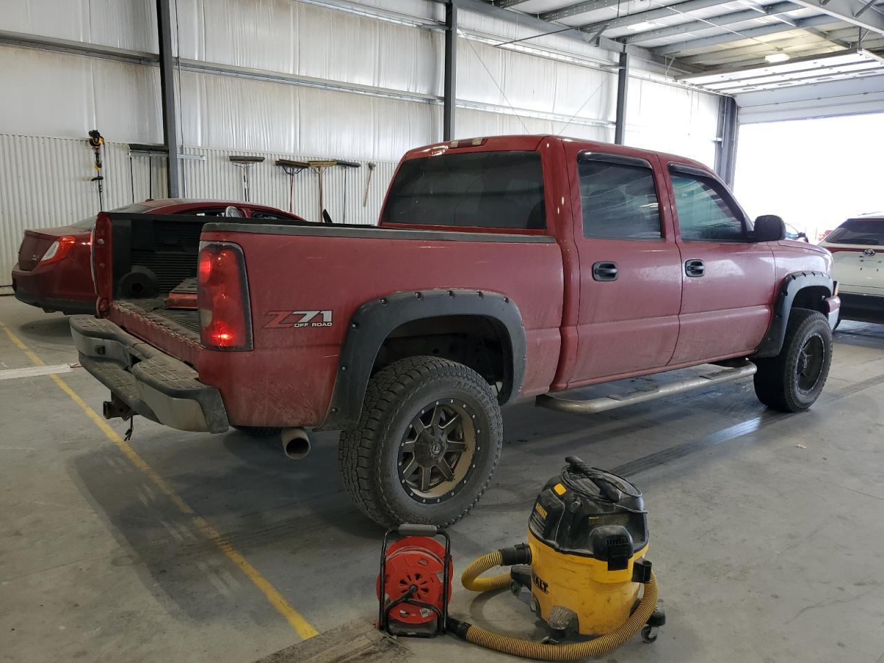 2006 Chevrolet Silverado K1500 - Image 3