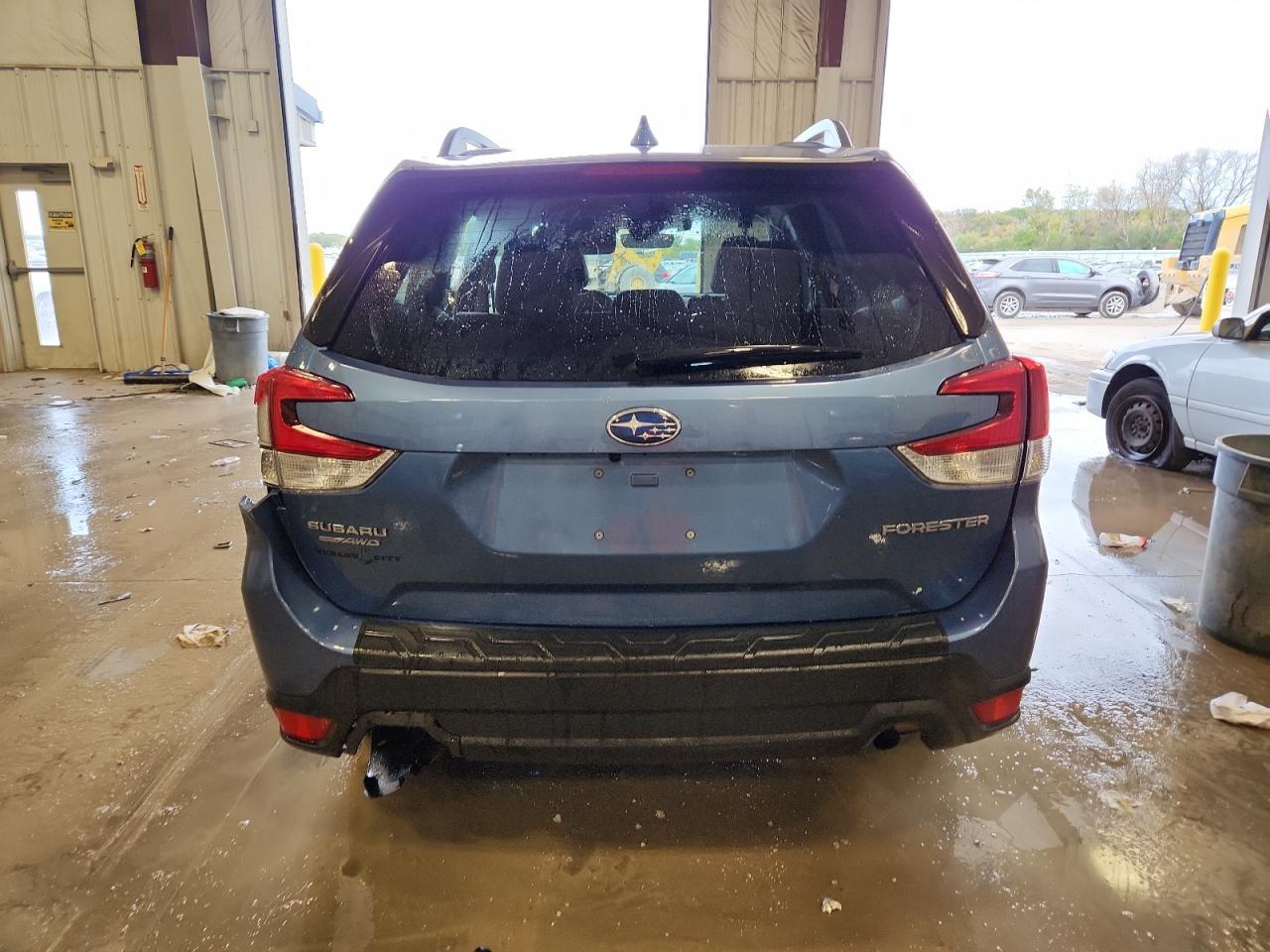 2021 Subaru Forester Premium - Фото 6