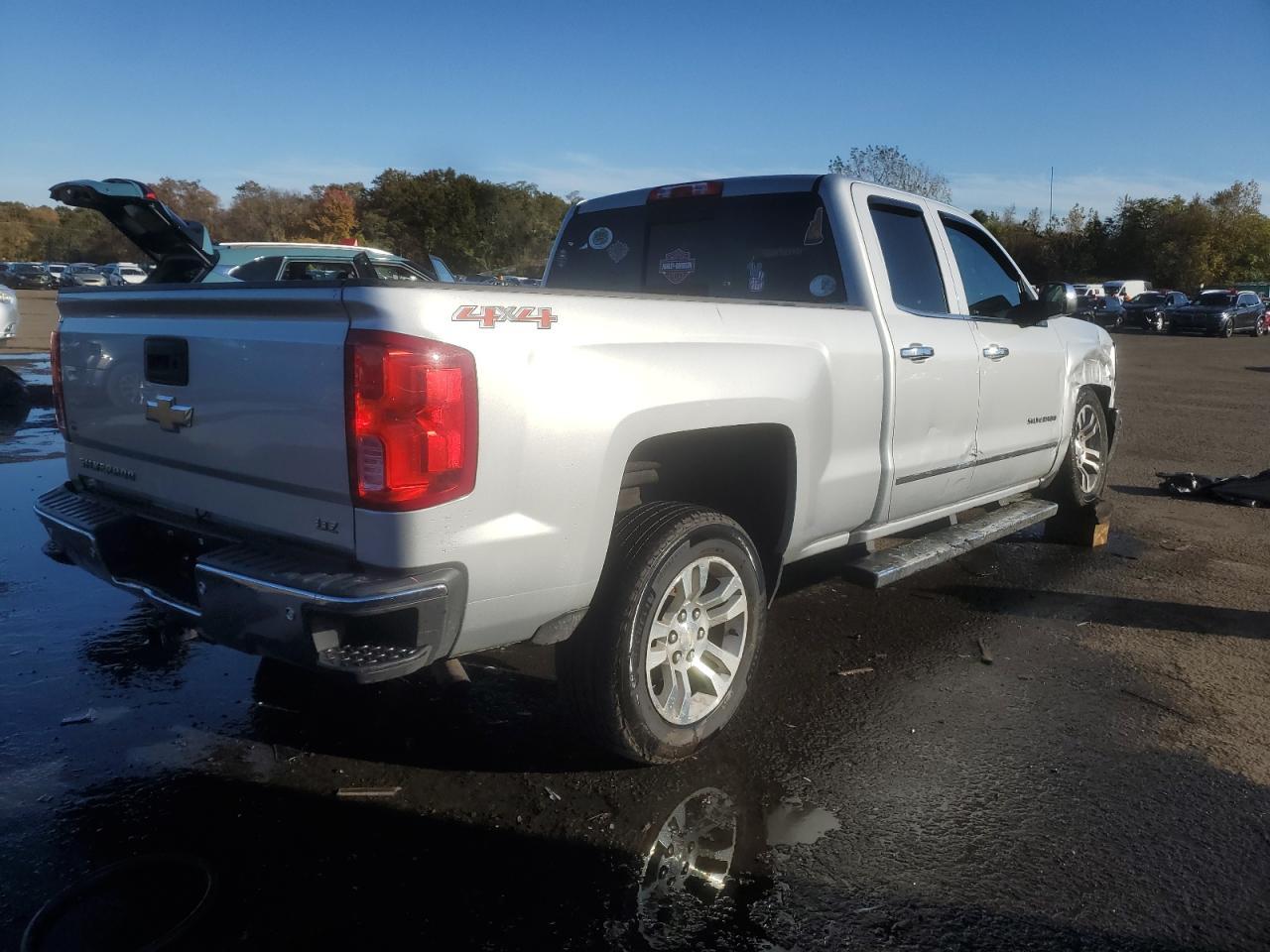 2017 Chevrolet Silverado K1500 Ltz - Image 3