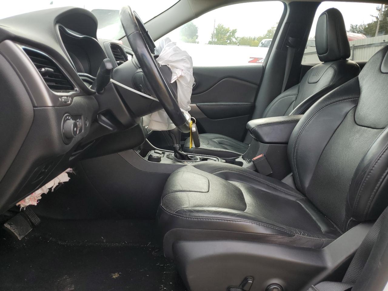 2019 Jeep Cherokee Limited - Image 7