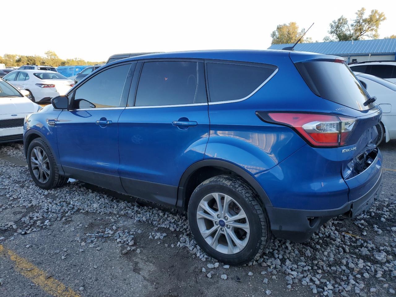 2017 Ford Escape Se - Image 2