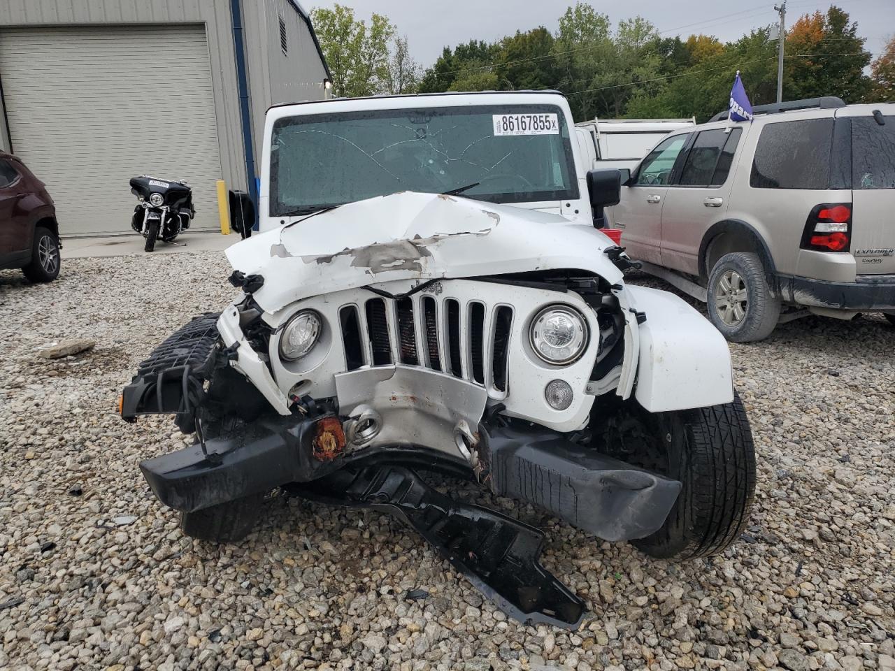 2018 Jeep Wrangler Sahara - Image 5