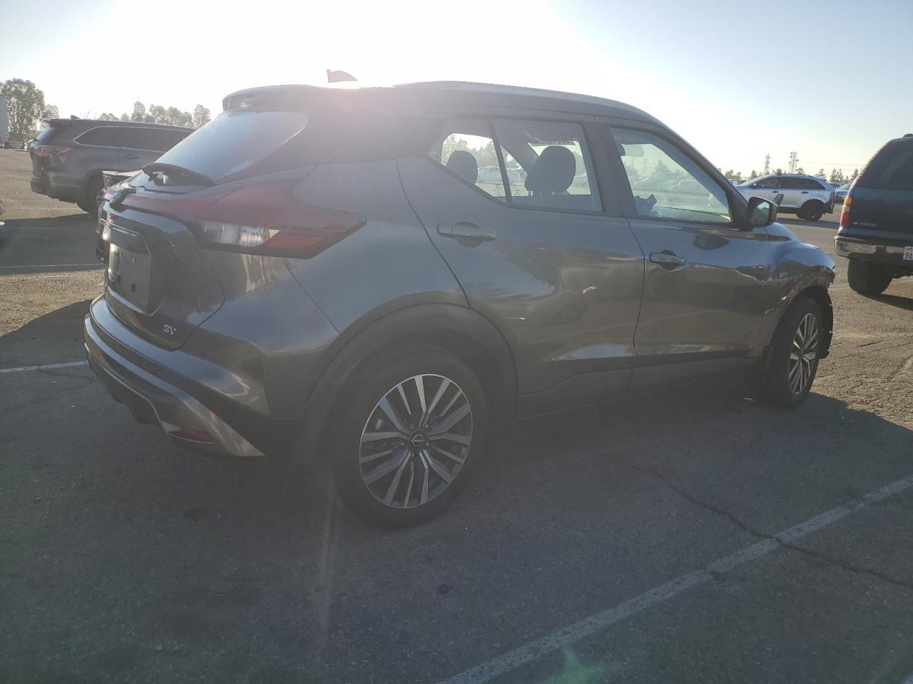 2022 Nissan Kicks Sv - Фото 3