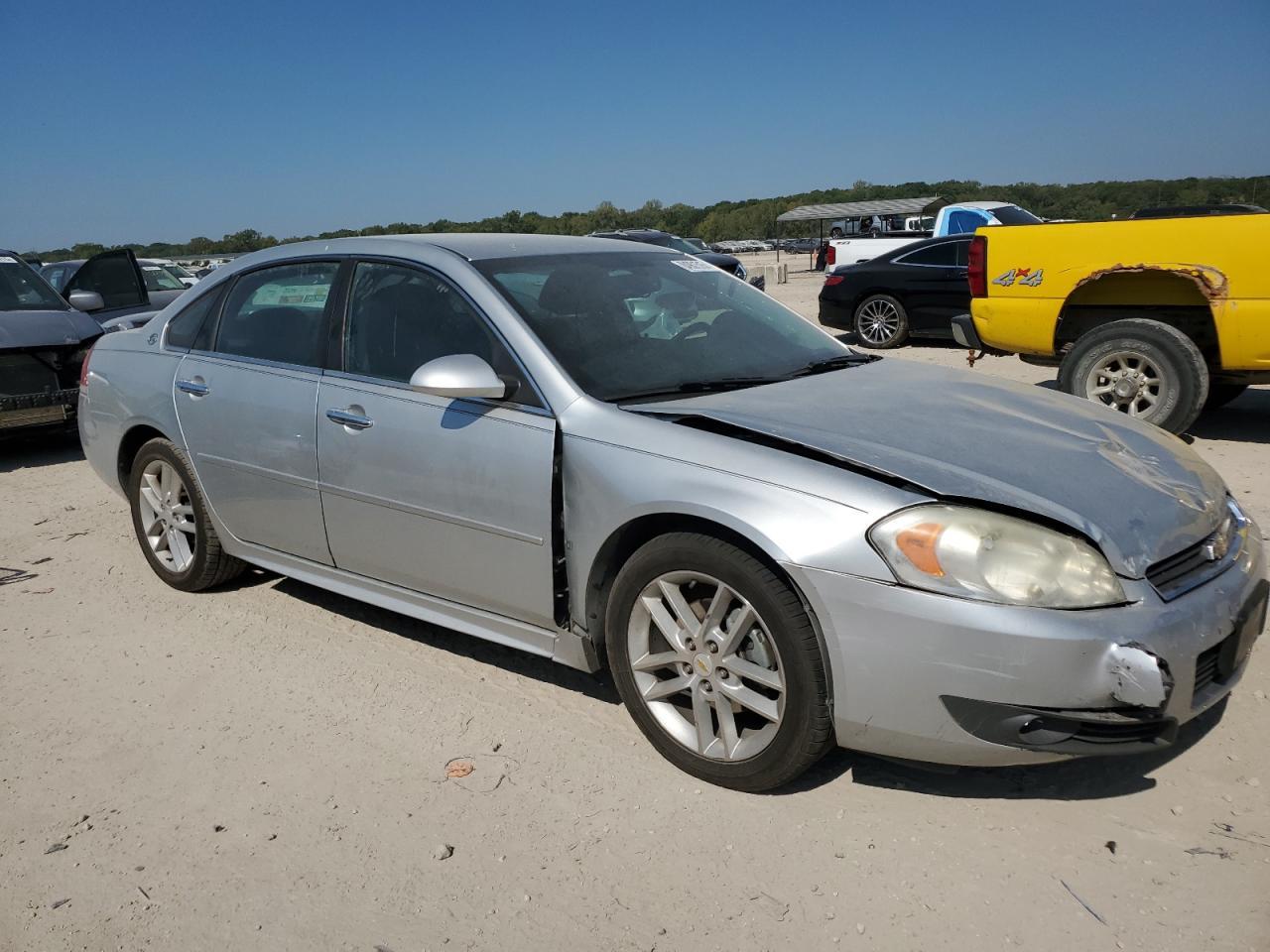 2009 Chevrolet Impala Ltz - Image 4