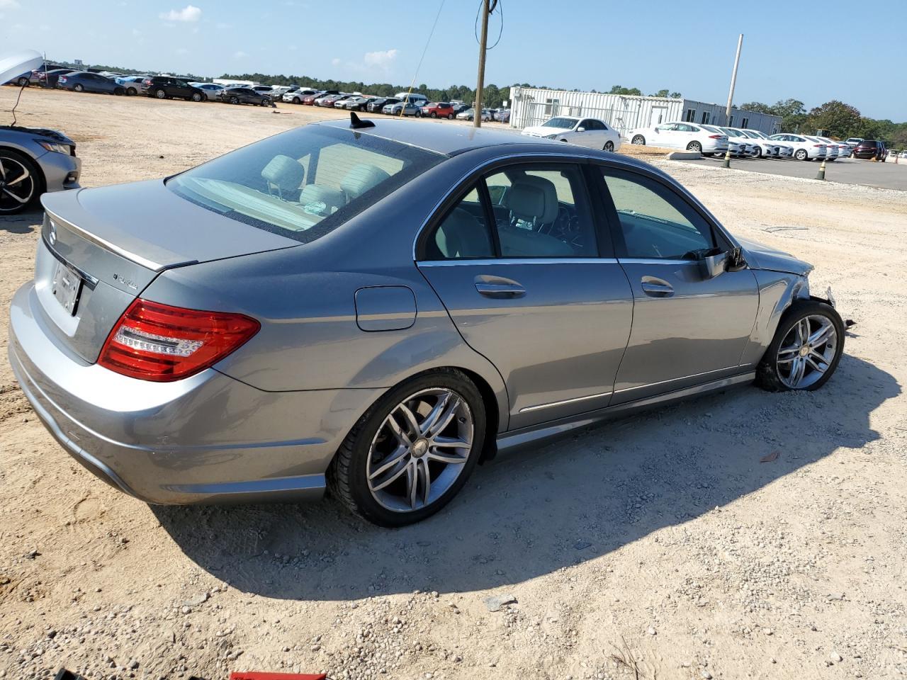 2013 Mercedes-Benz C 250 - Фото 3