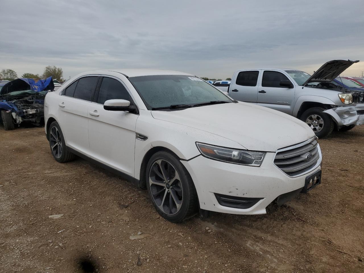 2016 Ford Taurus Sel - Image 4