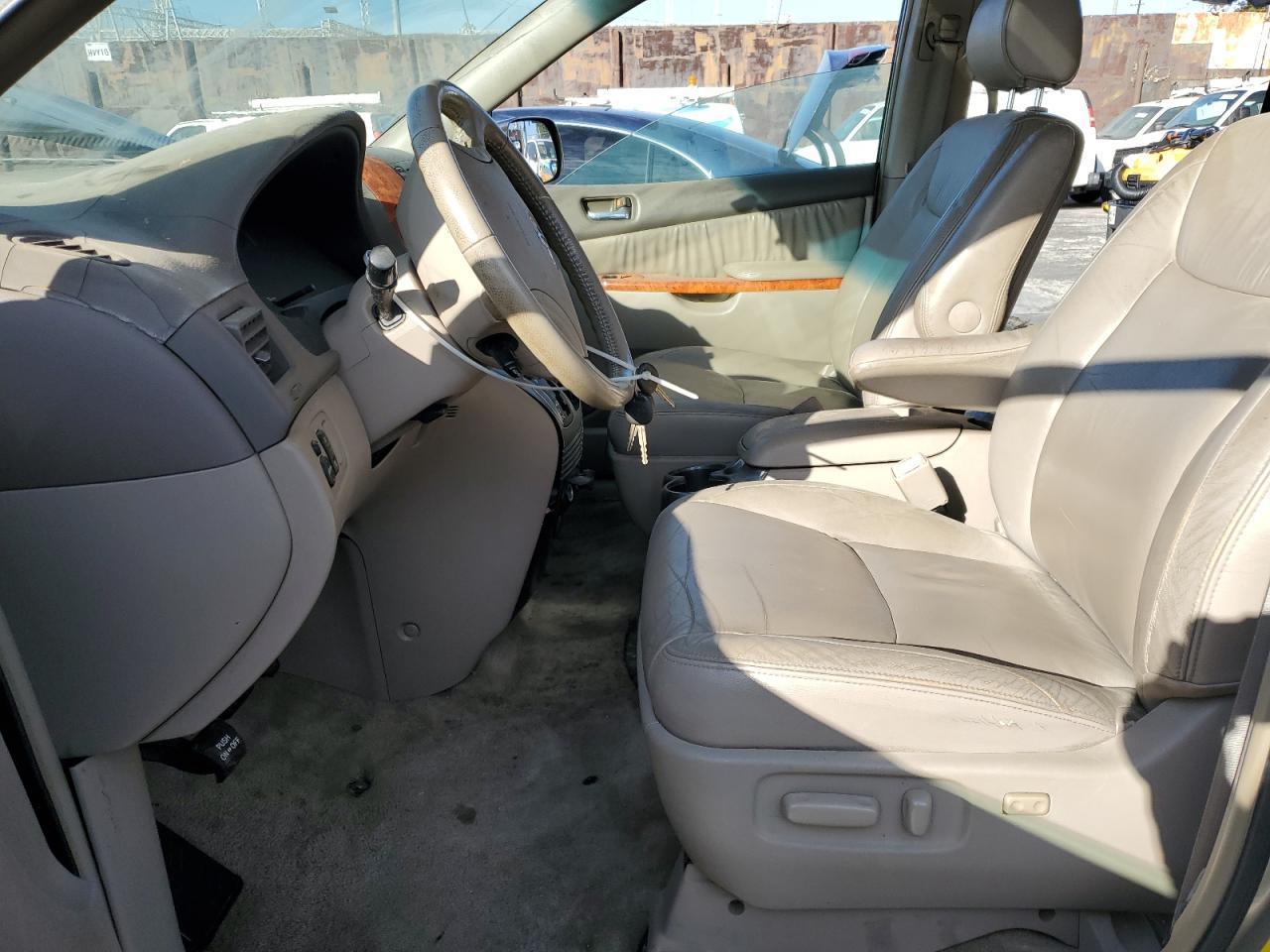 2006 Toyota Sienna Xle - Фото 7