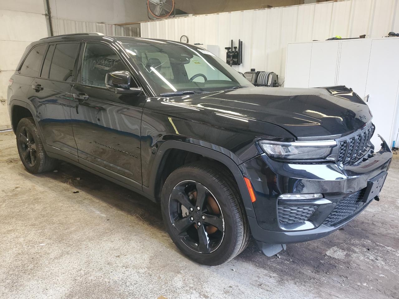 2024 Jeep Grand Cherokee Limited - Image 4