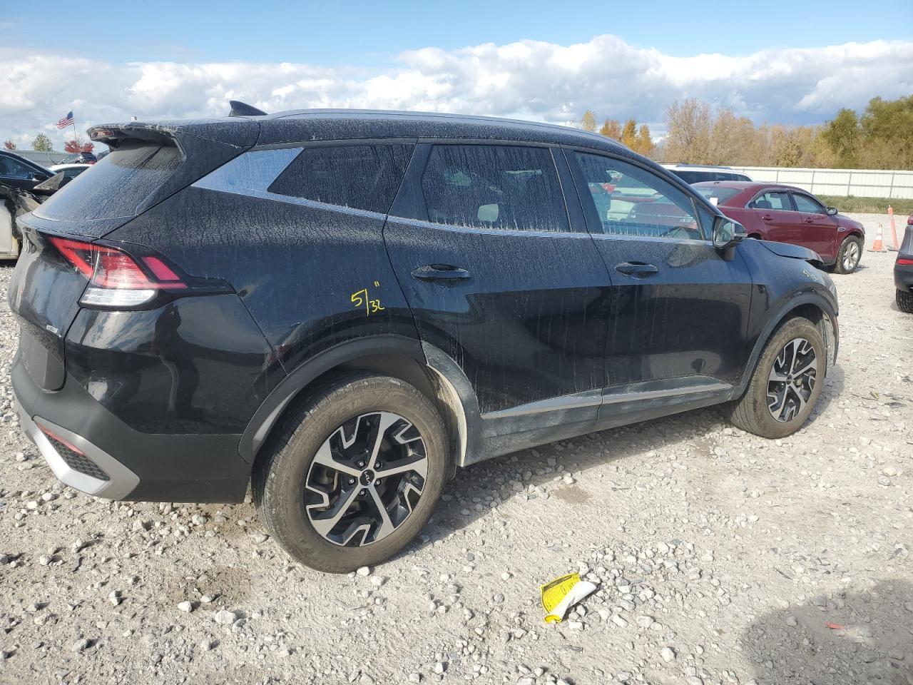 2024 Kia Sportage Ex - Image 3