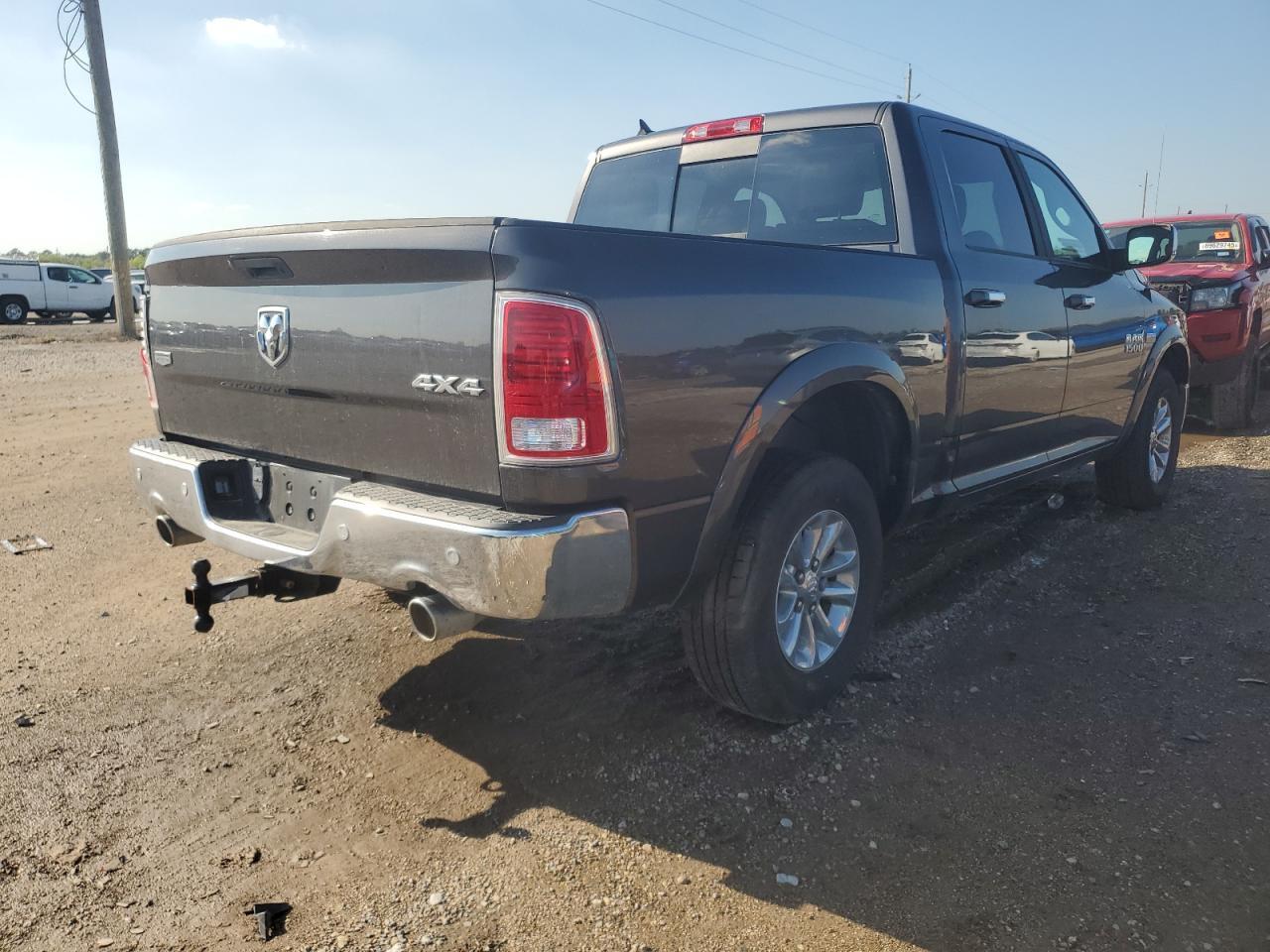 2018 Ram 1500 Laramie - Фото 3