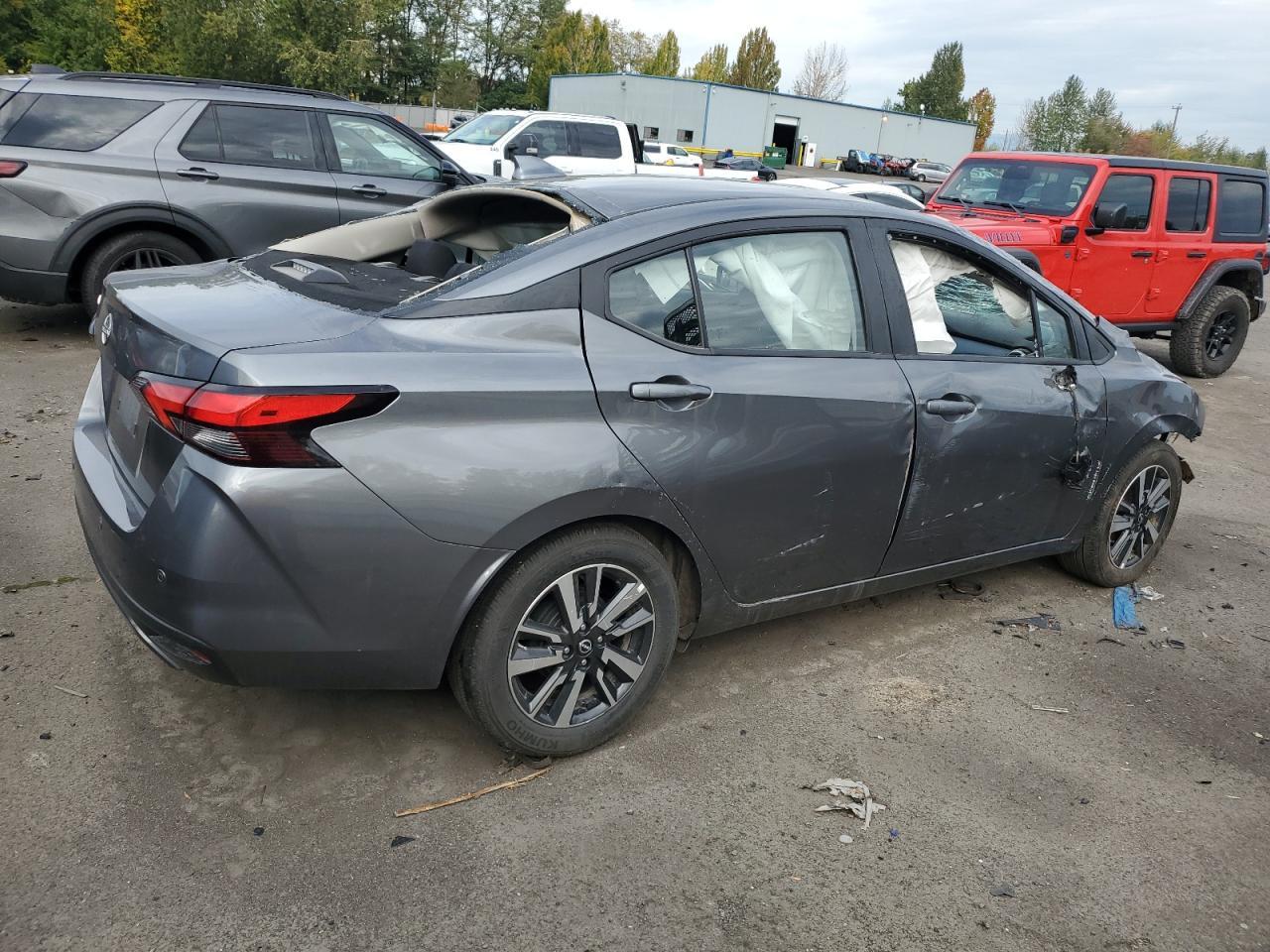 2025 Nissan Versa Sv - Image 3