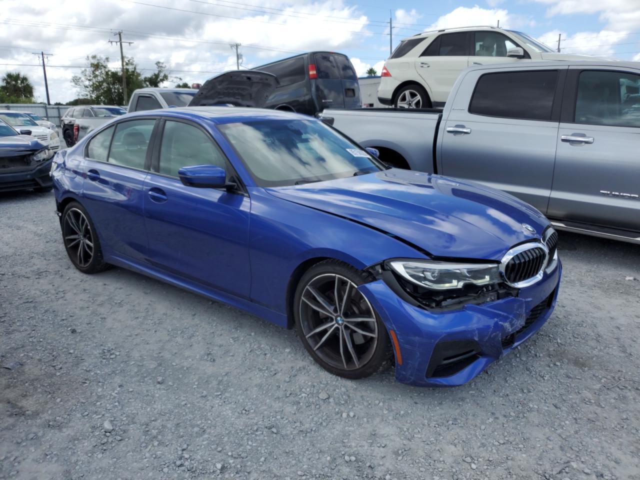 2021 BMW 330I - Фото 4