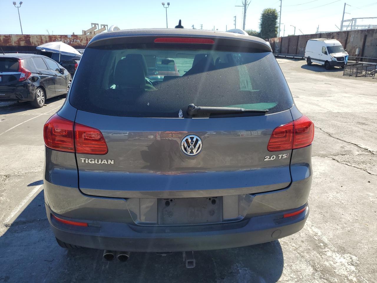 2012 Volkswagen Tiguan S - Фото 6