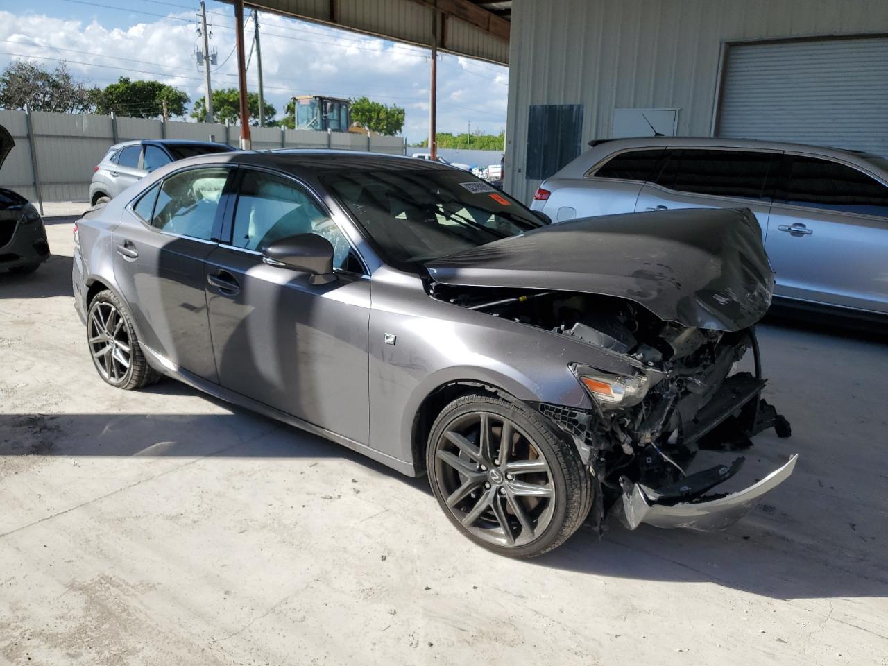 2016 Lexus Is 200T - Image 4