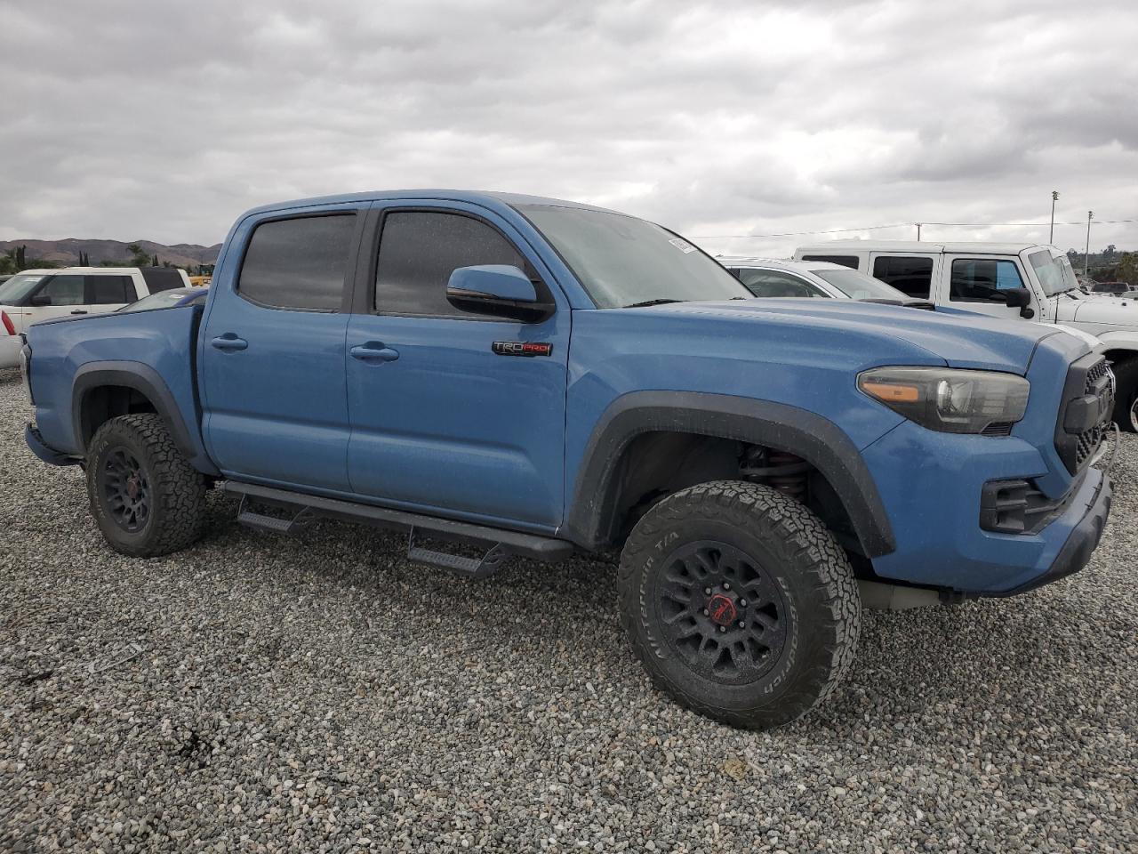 2018 Toyota Tacoma Double Cab - Image 4