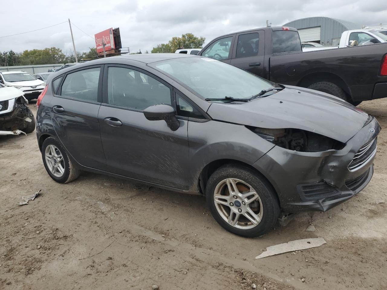 2019 Ford Fiesta Se - Фото 4