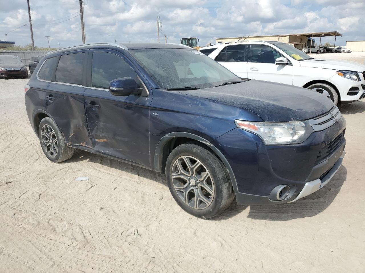 2015 Mitsubishi Outlander Gt - Image 4