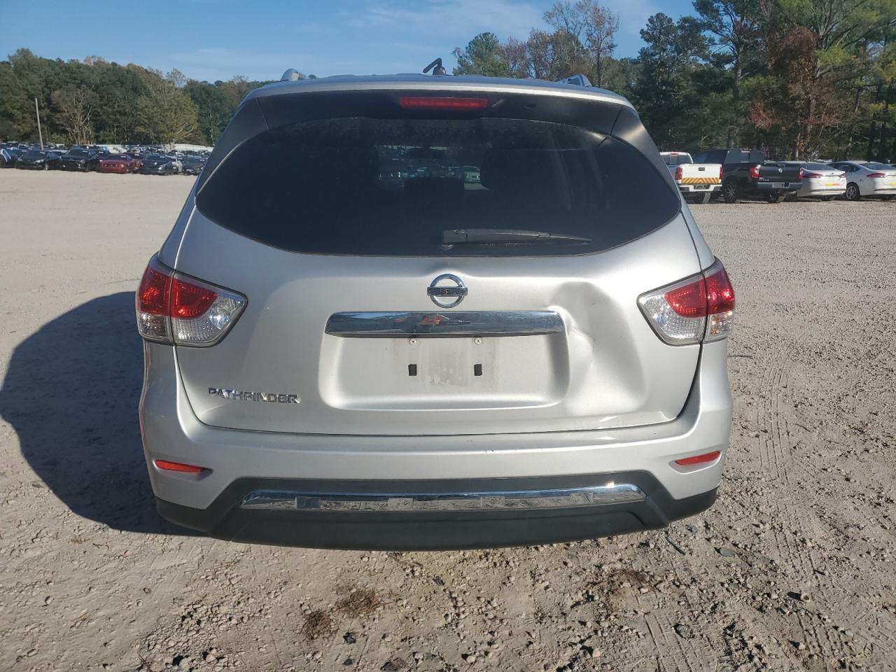 2016 Nissan Pathfinder S - Фото 6