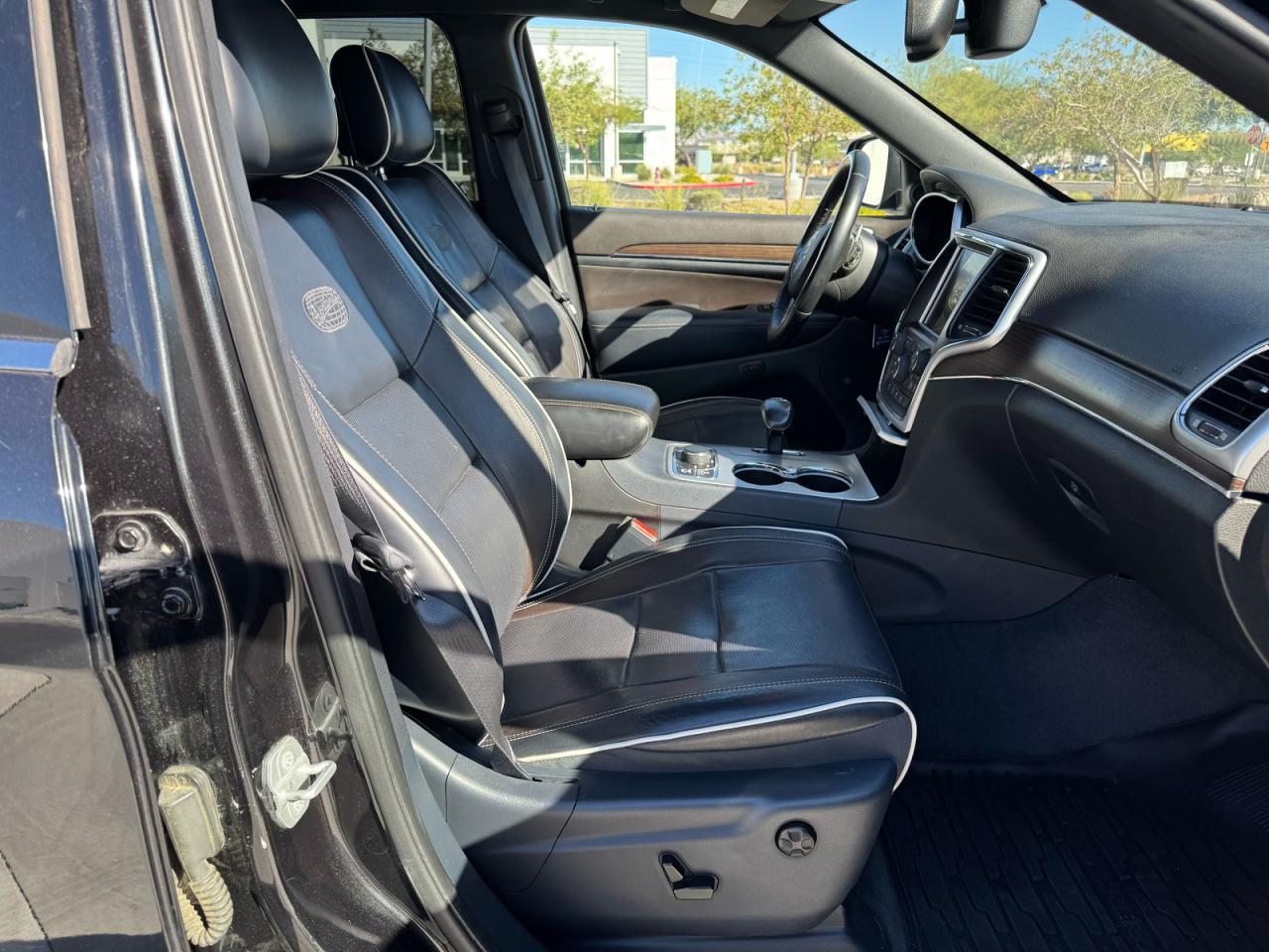 2015 Jeep Grand Cherokee Limited - Image 5