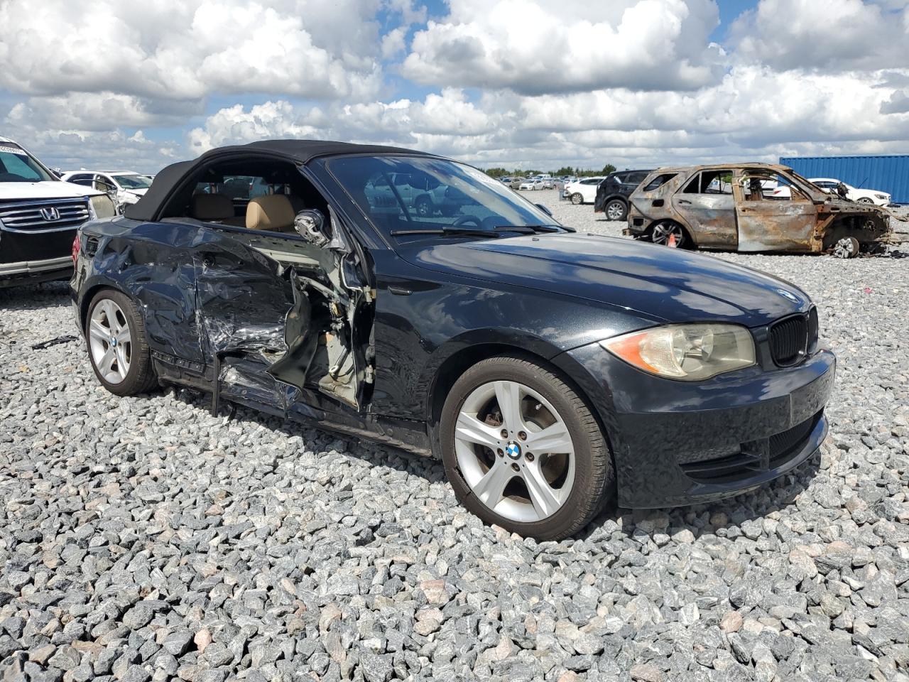 2010 BMW 128 I - Image 4