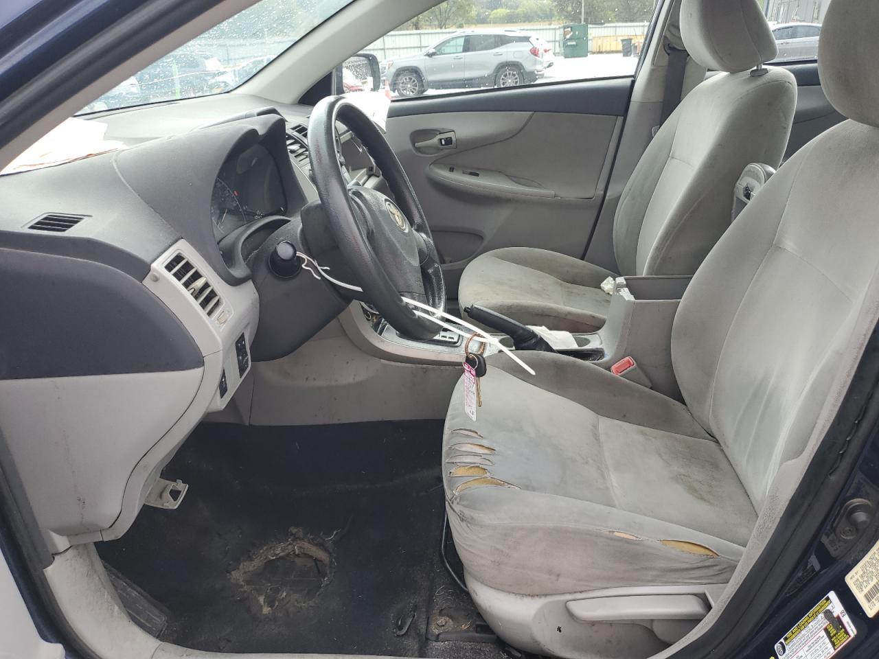 2013 Toyota Corolla L - Фото 7