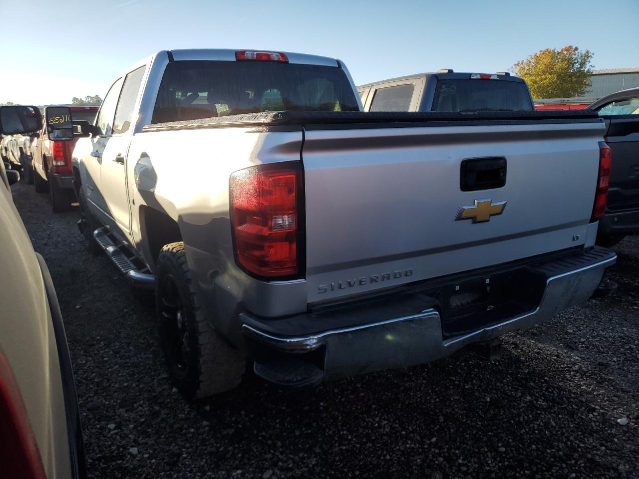 2017 Chevrolet Silverado K1500 Lt - Image 2