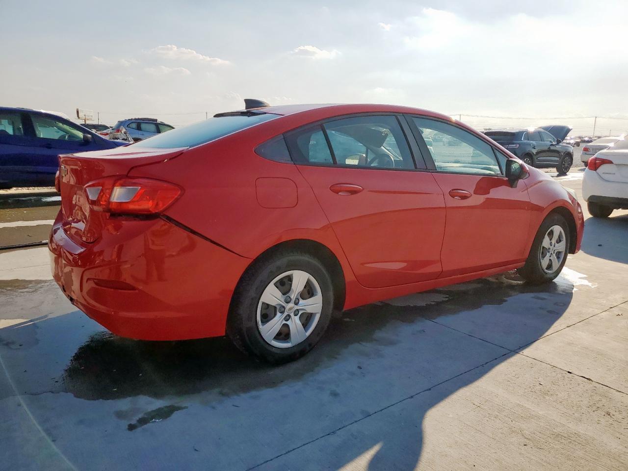 2017 Chevrolet Cruze Ls - Фото 3